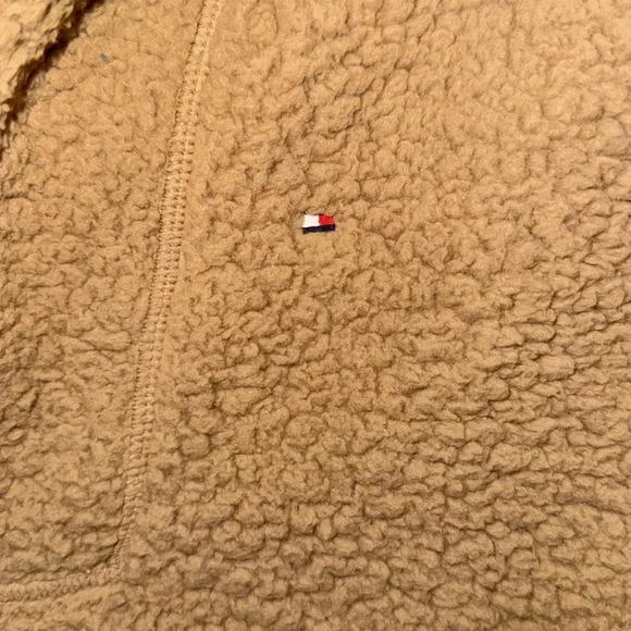 Tommy Hilfiger Hooded Sherpa quarter zip, medium, oversized. Mocha brown. GUC - Picture 11 of 11